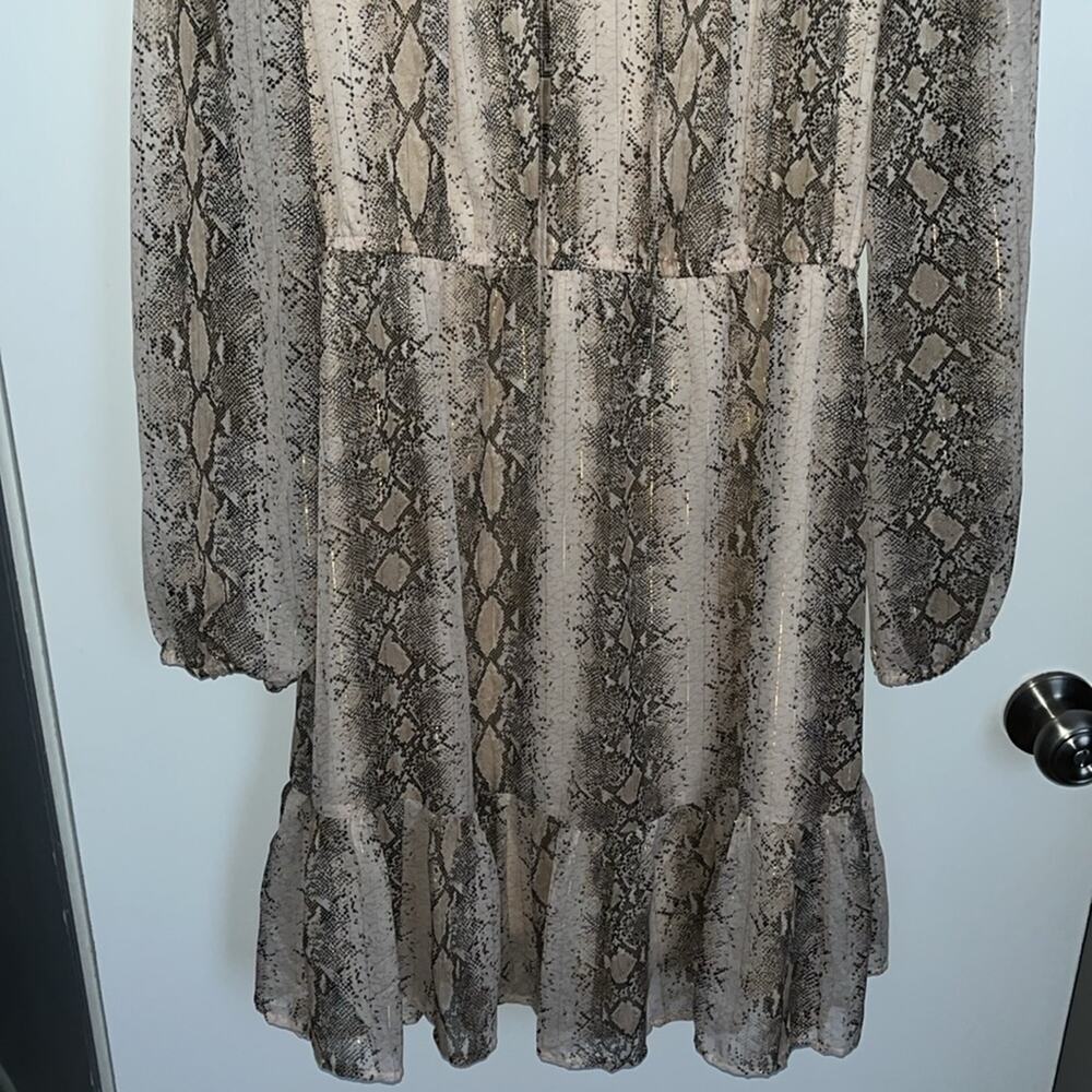 Reserved Dress - Picture 3 of 8
